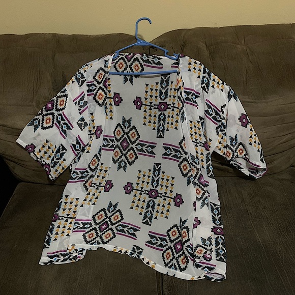 Colorful Spring Pattern Light Sweater - Picture 2 of 5